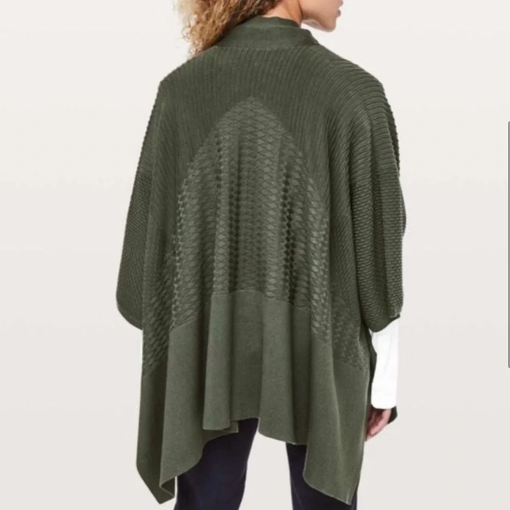 Lululemon Dream Weaver Wrap Green One Size
